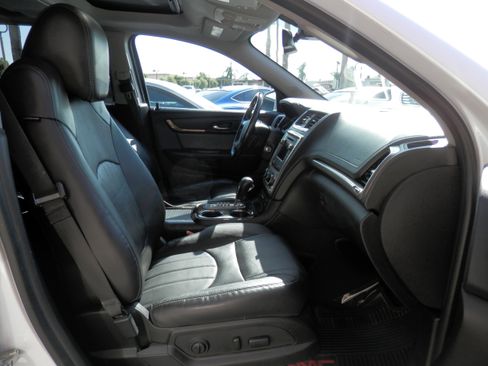 Used 2016 GMC Acadia Denali image 19