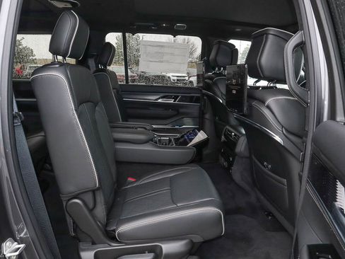 New 2024 Jeep Grand Wagoneer L Series II w/ Quick Order Packagew 28T AWD/4WD image 39