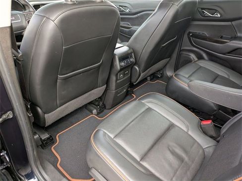 Used 2022 GMC Acadia AT4 w/ Technology Package image 36