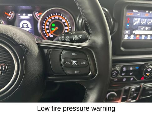 Used 2023 Jeep Wrangler Unlimited Sport AWD/4WD image 39