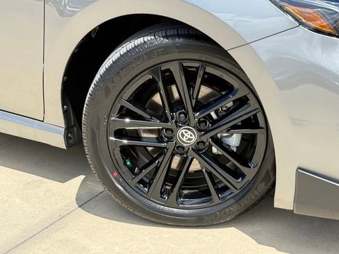 Used 2026 Toyota Camry SE FWD image 2