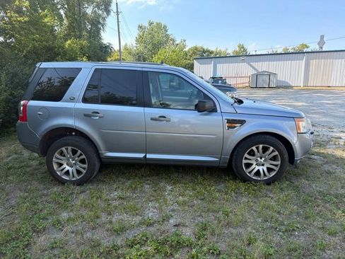 Used 2008 Land Rover LR2 HSE AWD/4WD image 4