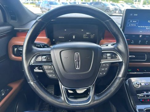 Used 2022 Lincoln Nautilus Reserve FWD image 17