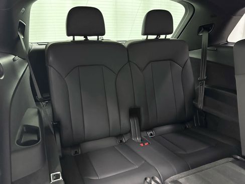 Used 2023 Audi SQ7 Prestige image 24