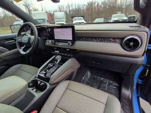 Certified 2025 Chevrolet Colorado ZR2 w/ Technology Package AWD/4WD image 29