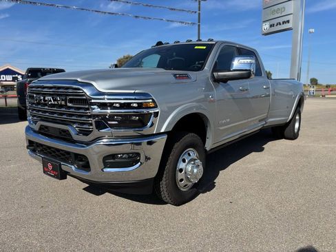 New 2026 RAM 3500 Limited image 2