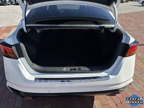 Used 2023 Nissan Altima 2.5 SR image 28