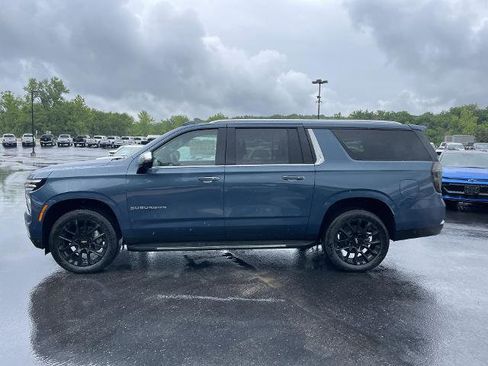 New 2025 Chevrolet Suburban Premier image 86