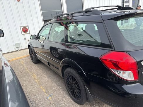 Used 2009 Subaru Outback 2.5i Special Edition AWD/4WD image 8