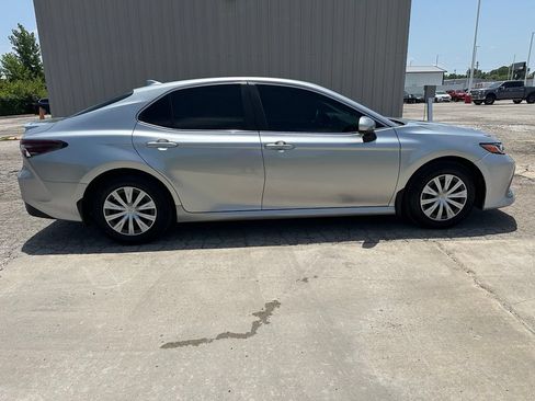 Used 2023 Toyota Camry LE FWD image 4