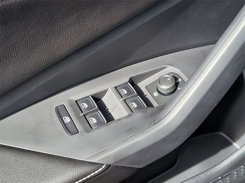 New 2025 Volkswagen Jetta S image 4