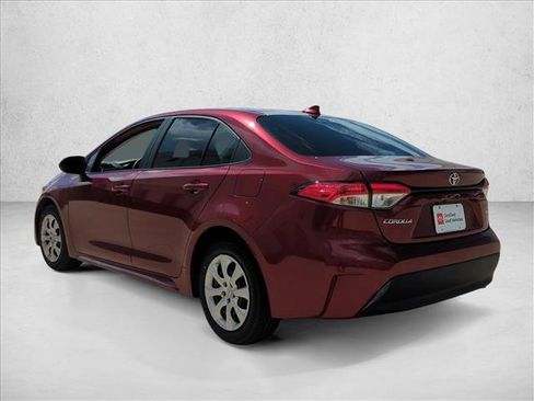 Used 2024 Toyota Corolla LE FWD image 8
