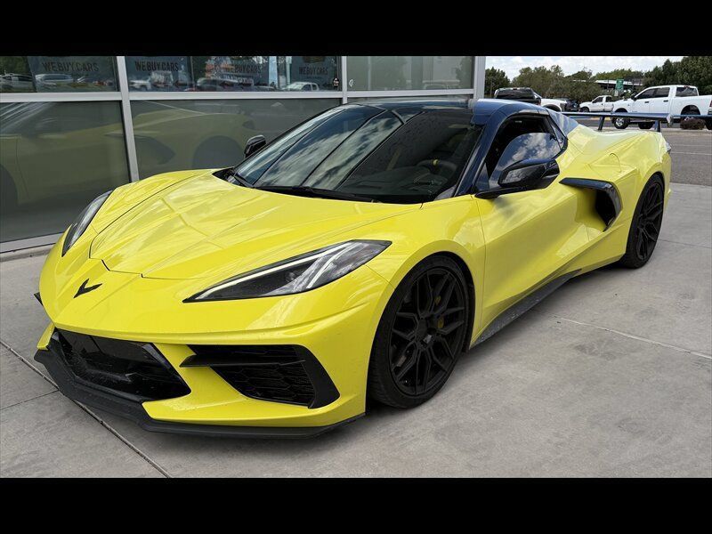 Used 2023 Chevrolet Corvette Stingray Premium Conv w/ Z51 Performance Package RWD image 6