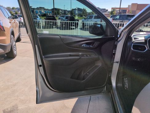 Used 2024 Chevrolet Equinox LT AWD/4WD image 10
