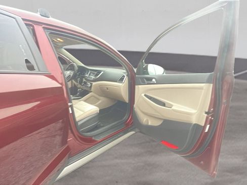 Used 2017 Hyundai Tucson Eco w/ Cargo Package image 16