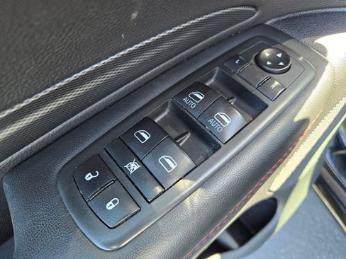 Used 2025 Dodge Durango GT AWD/4WD image 14
