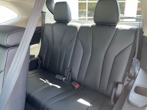 Certified 2023 Acura MDX SH-AWD w/ Technology Package image 32