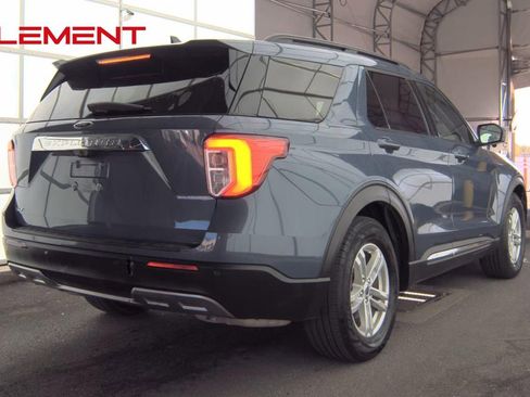 Used 2021 Ford Explorer XLT w/ Equipment Group 202A image 6