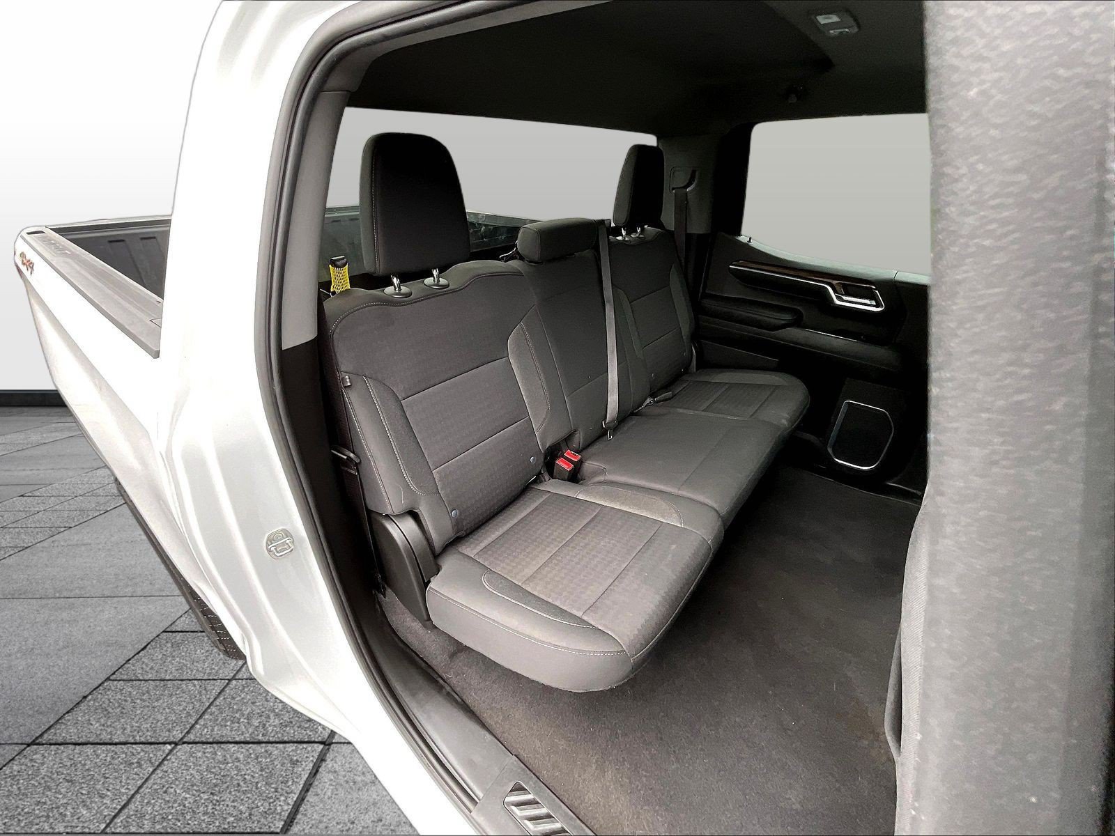 Used 2023 Chevrolet Silverado 1500 LT AWD/4WD image 29