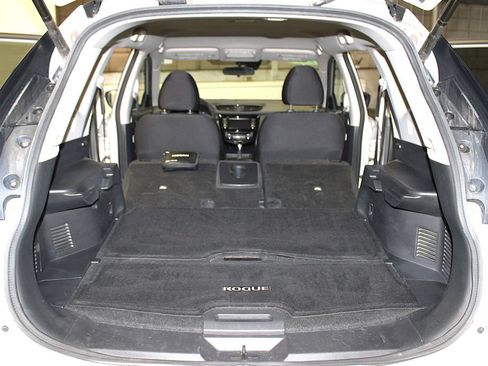 Used 2020 Nissan Rogue SV w/ Premium Package AWD/4WD image 36