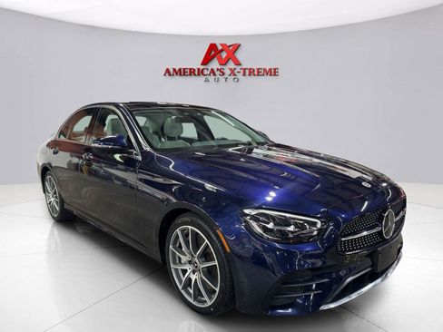 Used 2022 Mercedes-Benz E 350 4MATIC Sedan image 9