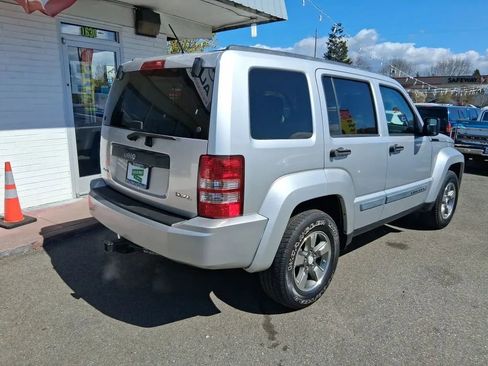 Used 2008 Jeep Liberty Sport w/ Popular Equipment Group image 5