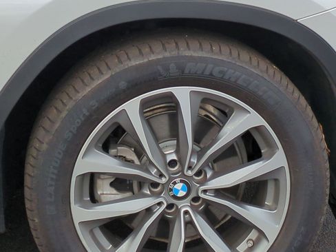 Used 2019 BMW X3 xDrive30i w/ Premium Package image 12