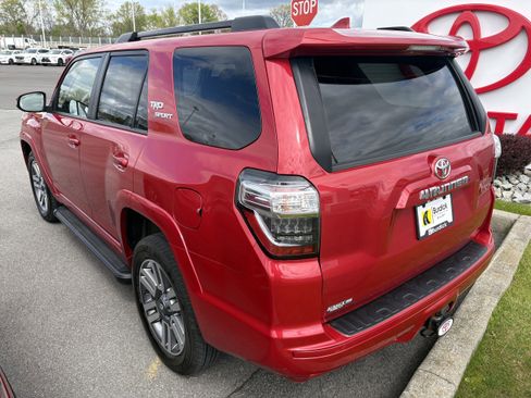Used 2023 Toyota 4Runner TRD Sport w/ Technology Package AWD/4WD image 5