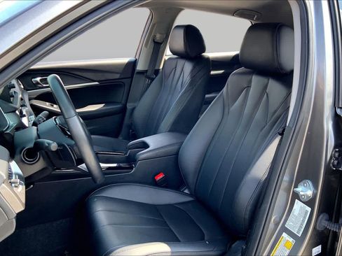 Used 2025 Acura Integra FWD image 8