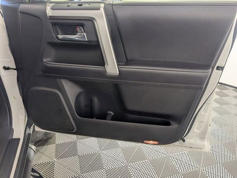 Used 2018 Toyota 4Runner SR5 Premium AWD/4WD image 30