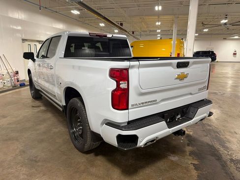 New 2026 Chevrolet Silverado 1500 High Country AWD/4WD image 4