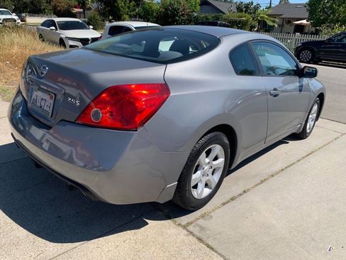 Used 2009 Nissan Altima 2.5 S w/ Convenience Pkg FWD image 6