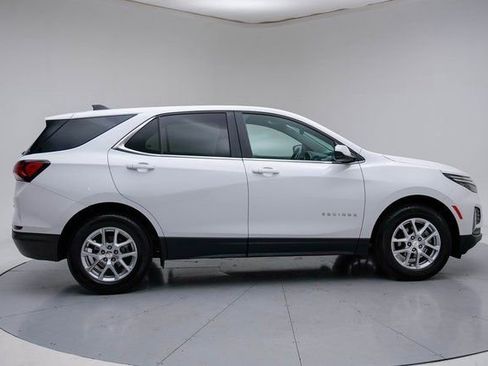 Used 2024 Chevrolet Equinox LT image 9