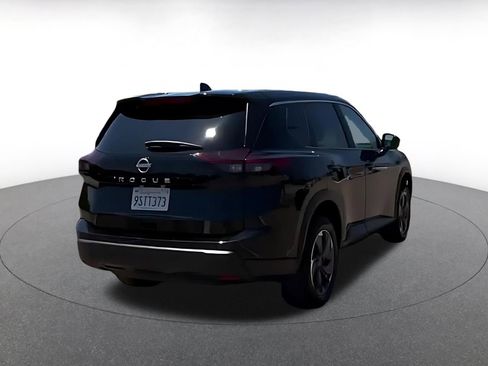 Used 2025 Nissan Rogue SV FWD image 14