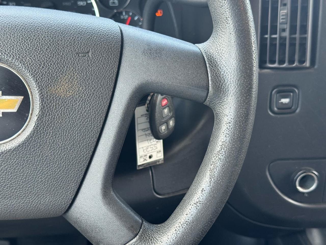 Used 2021 Chevrolet Express 2500 RWD image 24