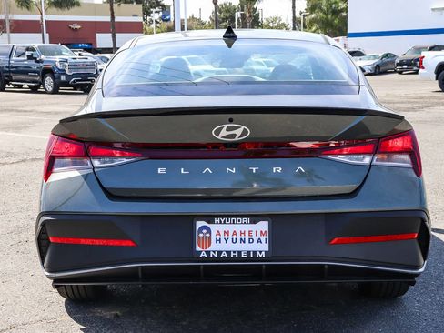 New 2026 Hyundai Elantra Sport image 7