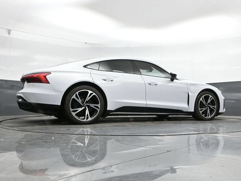 Used 2023 Audi e-tron GT Premium Plus w/ Performance Package AWD/4WD image 41