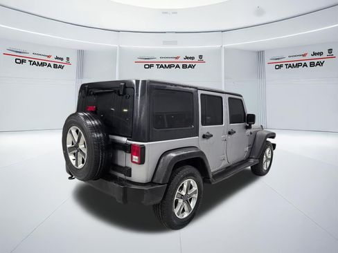 Used 2018 Jeep Wrangler Unlimited Sport w/ Connectivity Group AWD/4WD image 6