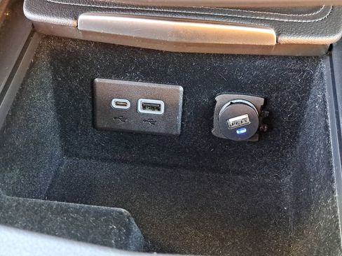 Used 2019 Cadillac XT4 Premium Luxury image 26