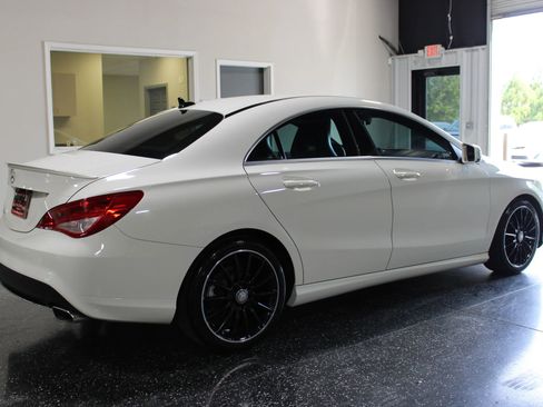 Used 2014 Mercedes-Benz CLA 250 image 3