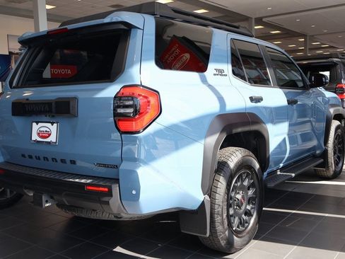 Used 2026 Toyota 4Runner TRD Off-Road Premium AWD/4WD image 3