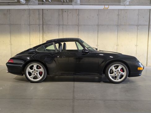 Used 1997 Porsche 911 Carrera 4S AWD/4WD image 40