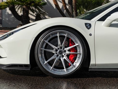 Used 2020 Ferrari F8 Tributo image 6