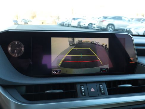 Used 2019 Lexus ES 350 image 23