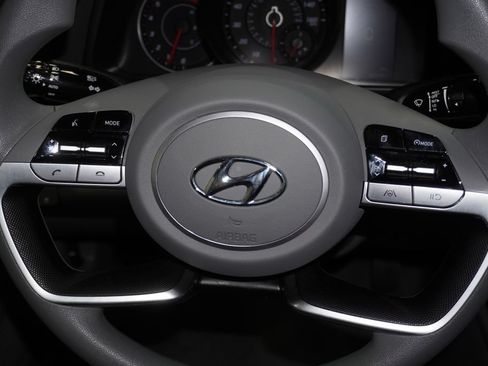 Used 2023 Hyundai Elantra SEL FWD image 16