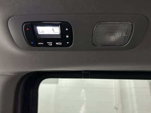 Used 2024 Honda Odyssey Touring image 37