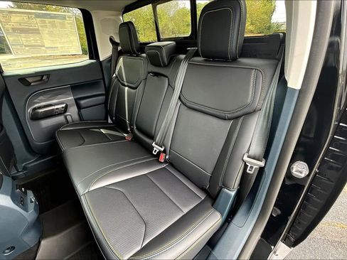 New 2025 Ford Maverick Lobo image 10