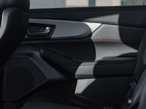 Used 2023 Acura MDX A-Spec image 33