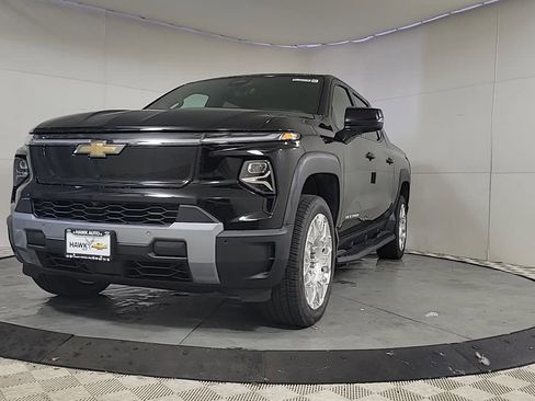 New 2026 Chevrolet Silverado EV LT w/ LPO, Gameday Tailgate Package image 4