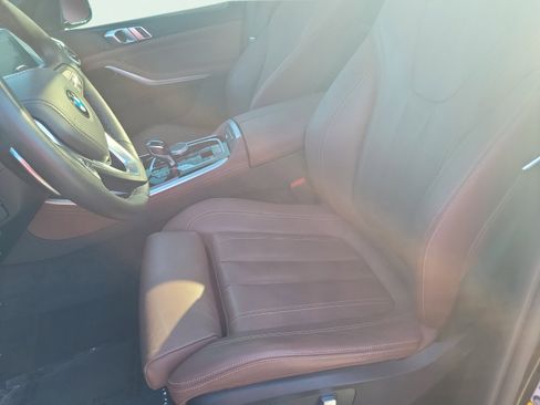 Used 2021 BMW X5 sDrive40i w/ Convenience Package RWD image 24